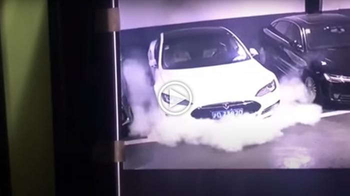 Κινέζικο Tesla αυταναφλέγεται και γίνεται barbeque [video]